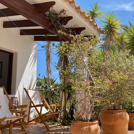 Apartamentos Laura Playa De Migjorn Luaran gambar