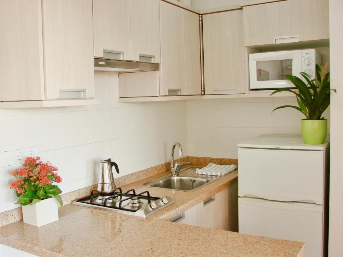 Apartamentos Laura Playa De Migjorn Luaran gambar